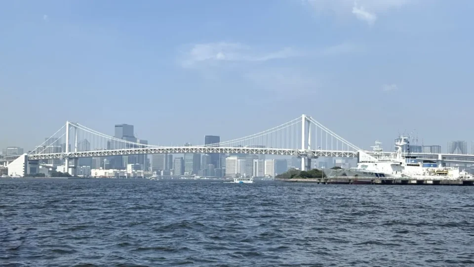 プレジャーボートで東京湾&運河を縦断!海ほたる・羽田沖・隅田川を巡る最高のクルージング体験