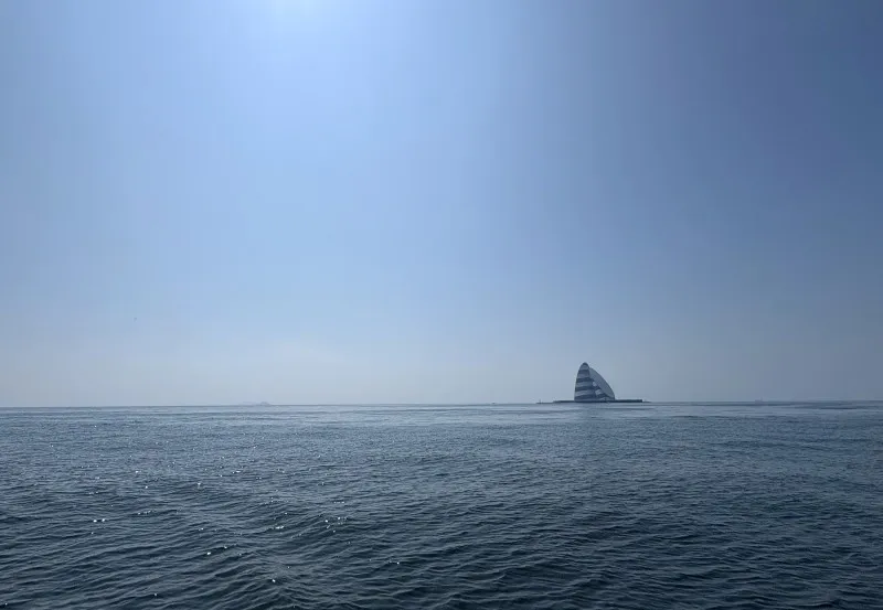 東京湾の風の塔