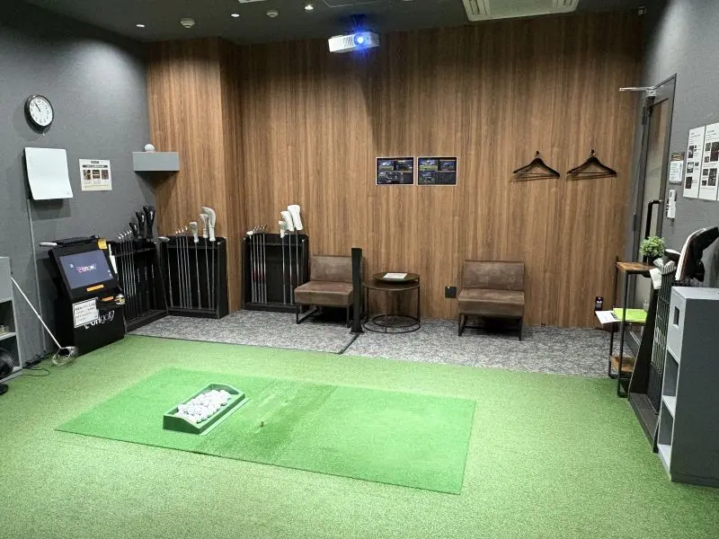 GOLF NEXT 24の個室インテリア