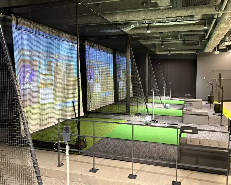 曙橋新宿御苑前店の打席ブース