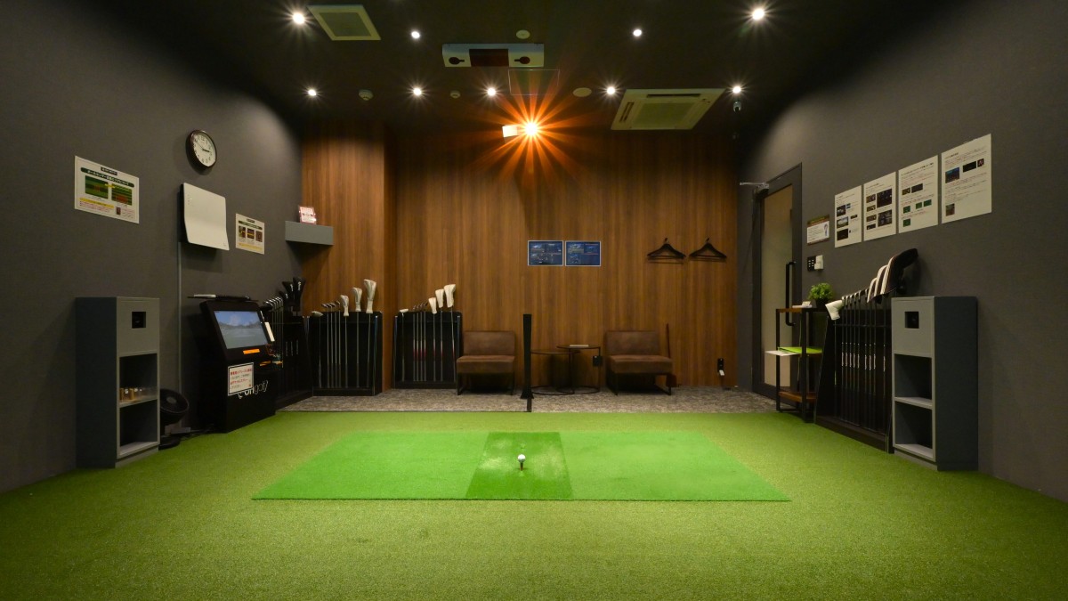 “おしゃれ”インドア個室ゴルフ|GOLF NEXT 24は夫婦・仲間を同伴しやすい5つの理由