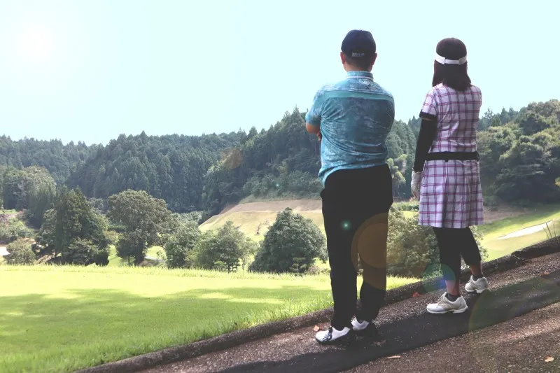 夫婦でゴルフ