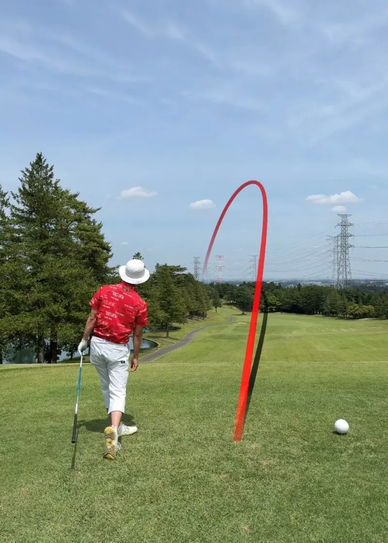 打球が左へ